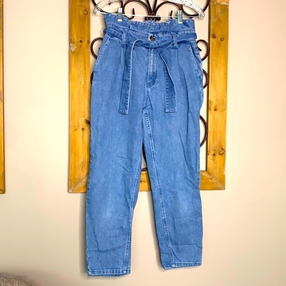 Who What Wear high waist paper bag crop jeans - Picture 4 of 7